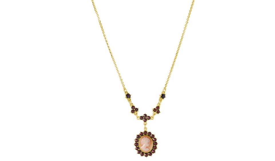 Halskette mit böhmischem Granat mit Kamee Halskette mit böhmischem Granat mit Kamee