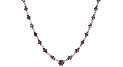 Halskette mit böhmischem Granat