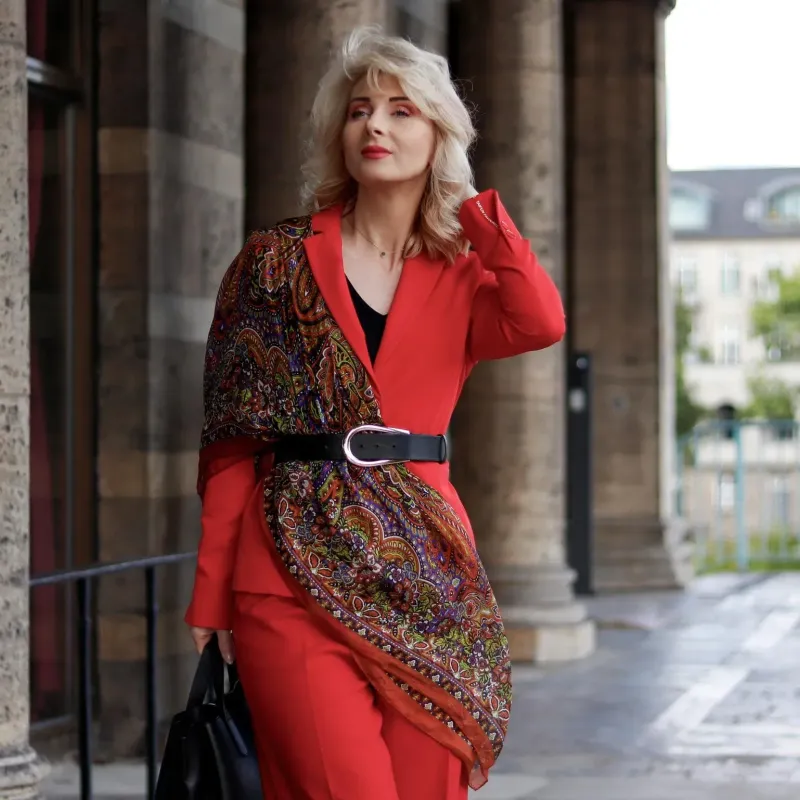 Helena - großer Seidenschal Rust