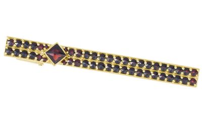 Herrenschmuck mit Granatstein
