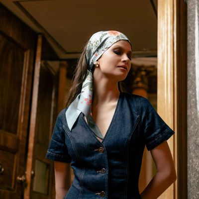 Ornella Bandeau aus Seide floral - staubiges blau