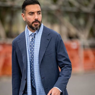 Palazzo - doppelseitige Seidenschal himmelblau