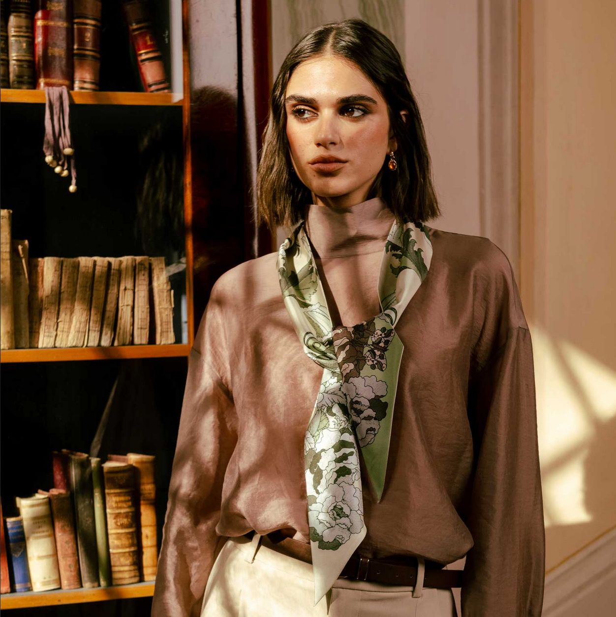 Raffaella Bandeau aus Seide salbeigrün