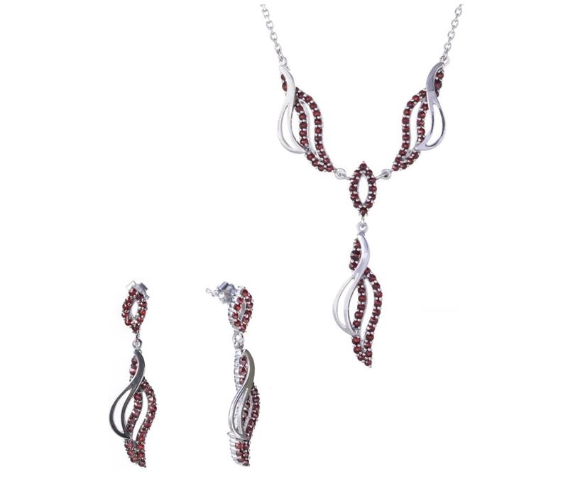 Juwel Set mit Granat Wellen