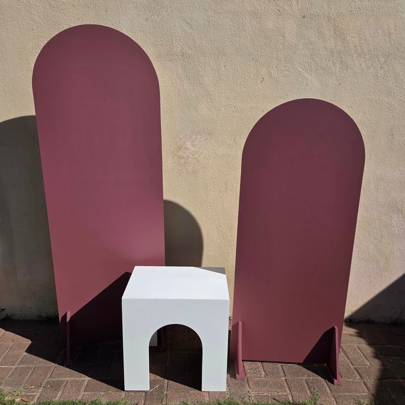 One Off 3 Piece Plinth and Arch Backdrop Set. Details in Description
