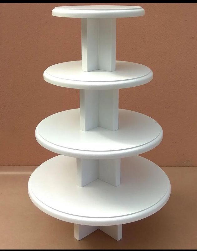 4 Tier Stackable ulcake Stand. Details in Description