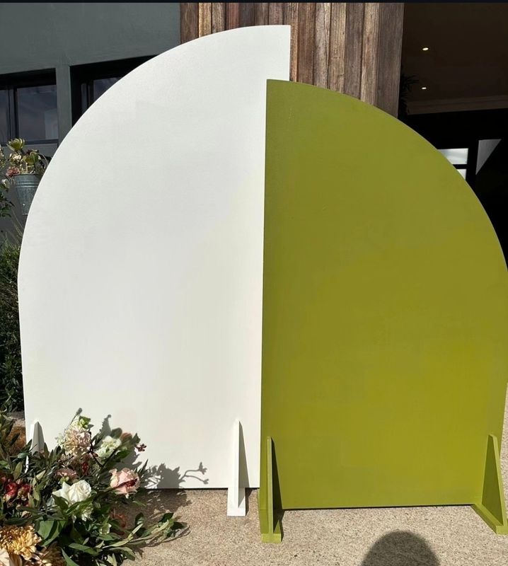2 Piece White Curved Wooden Backdrop Set  Various Colours. Details in Description