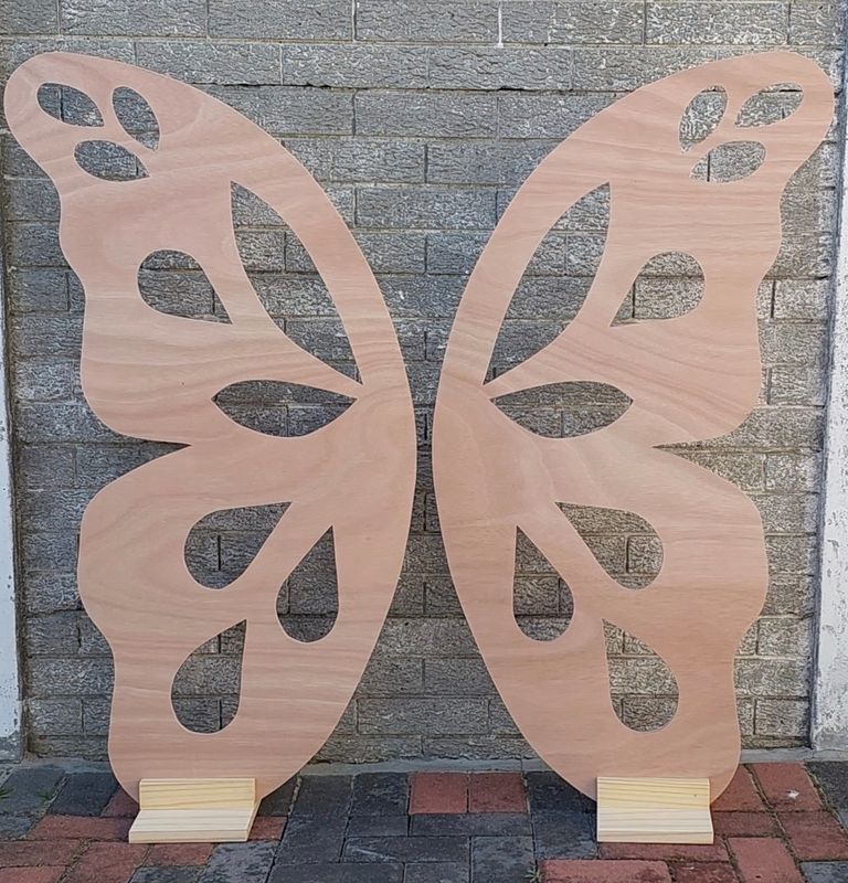 2 Piece 1.2m High Butterfly Backdrop Set Details in Description