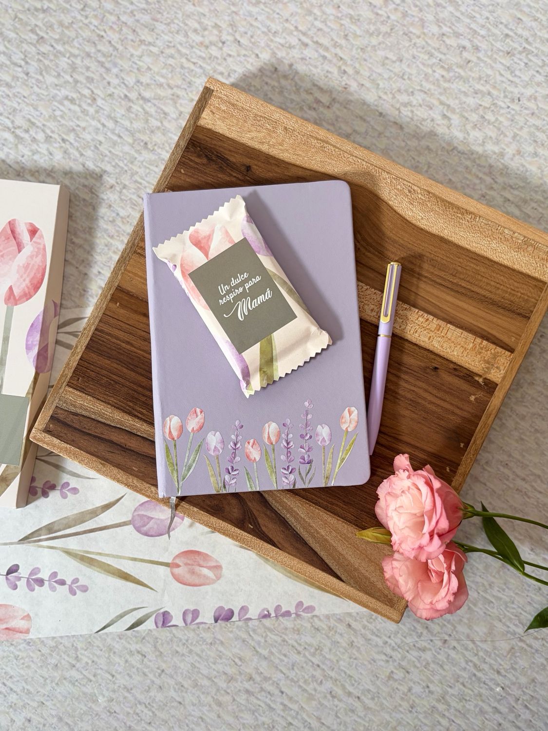 Set de Libreta, Bolígrafo &amp; Chocolate