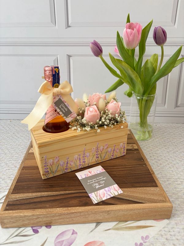 Champagne &amp; Candle Bouquet