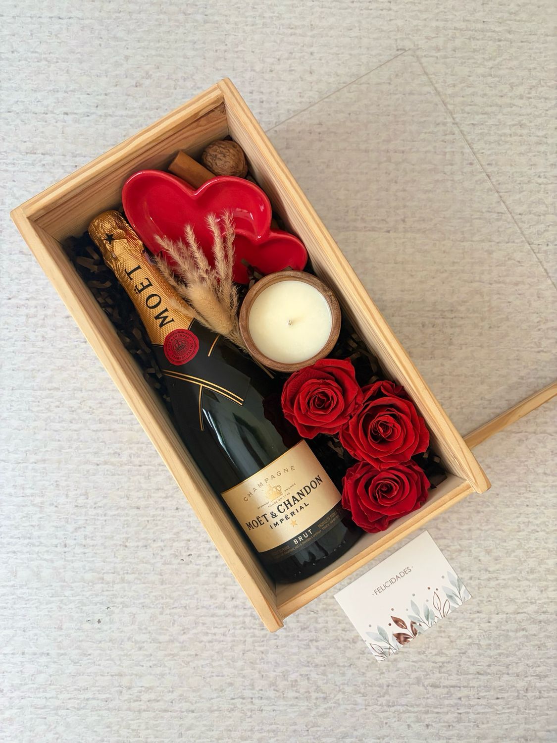 Champagne, rosas preservadas, vela aromática &amp; joyero