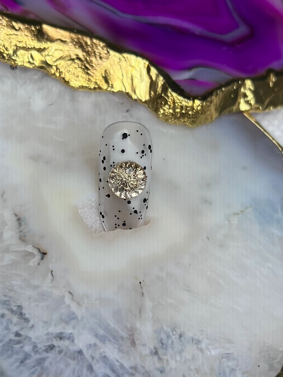 Nail art rhinestone / Circulo, Available: Golden shadow / Circulo