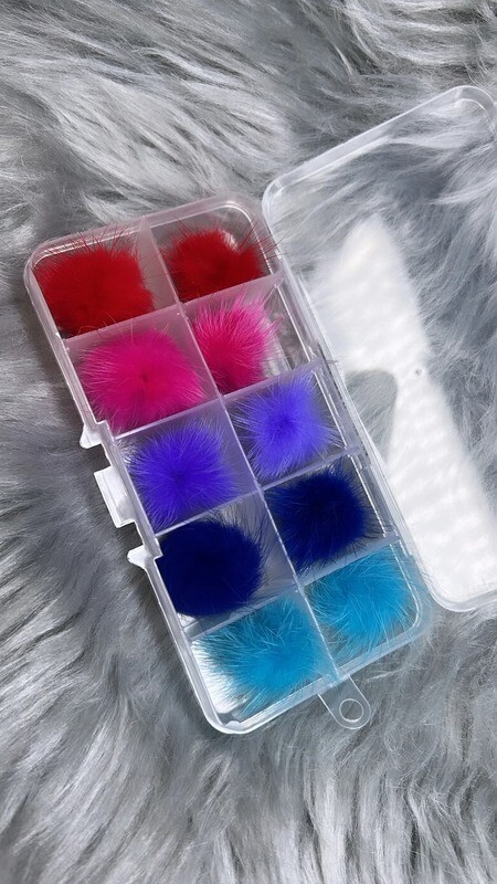 Fluffy Nails Ball