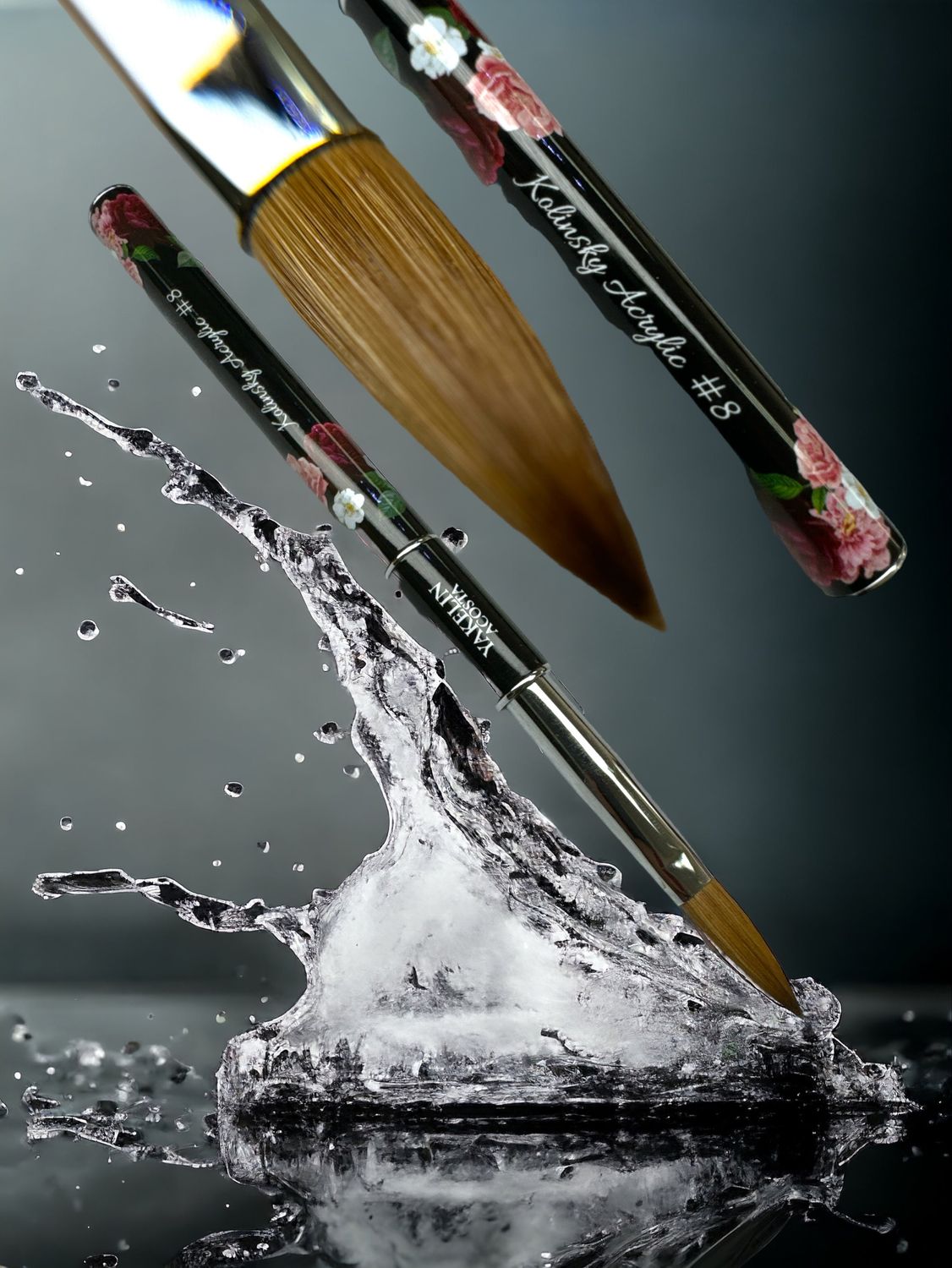 Acrylic brush kolinsky #8
