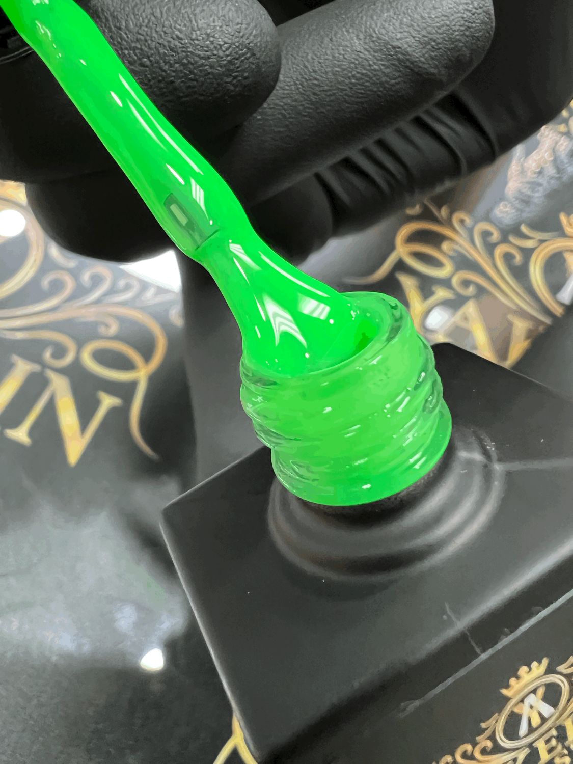 Neon base color #20
