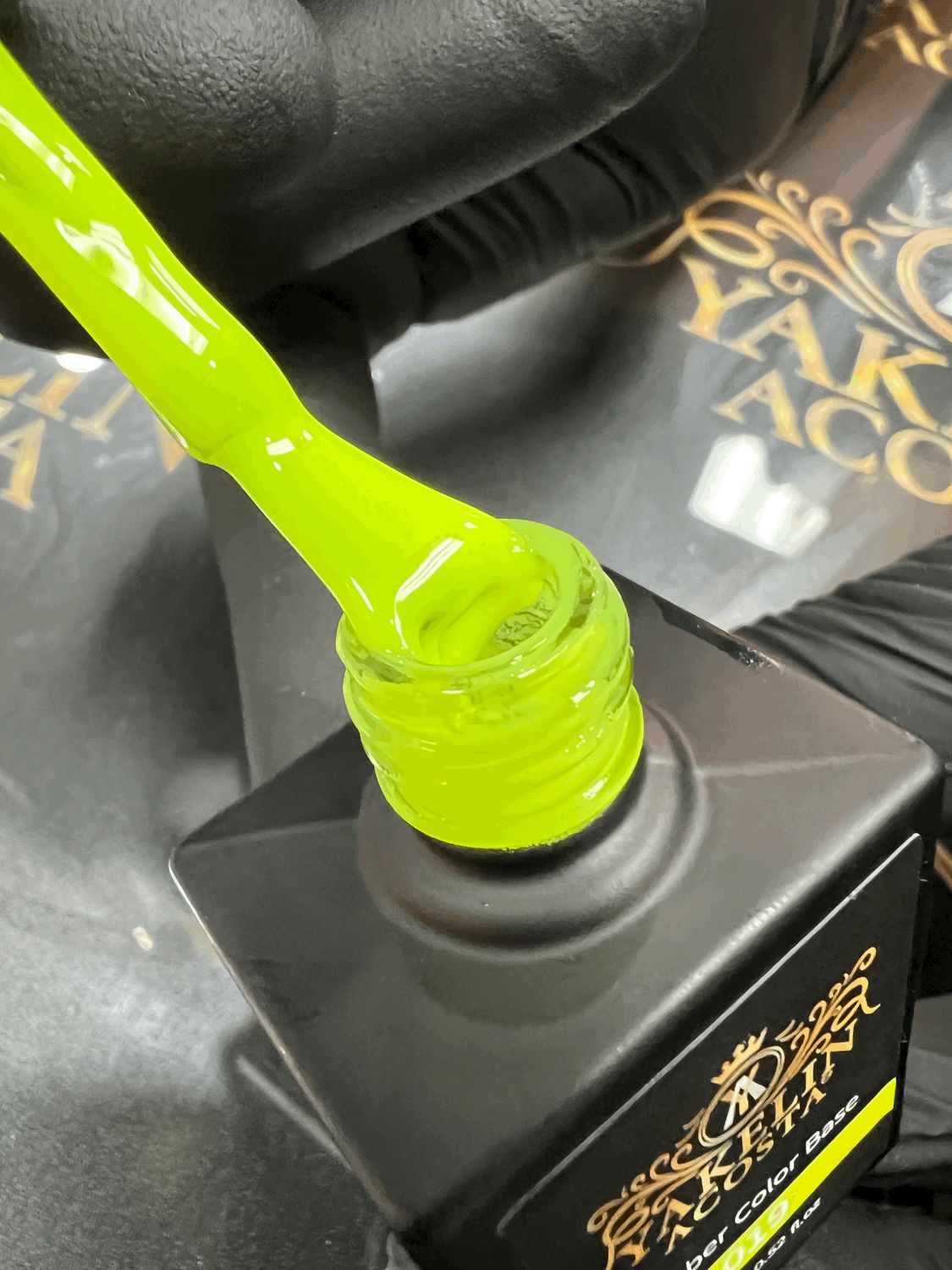 Neon base color #19