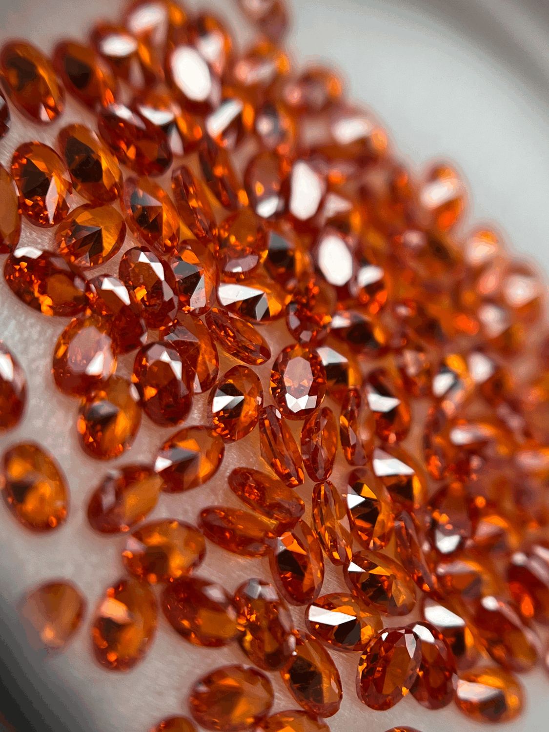oval 4/6 mm orange  12 unit
