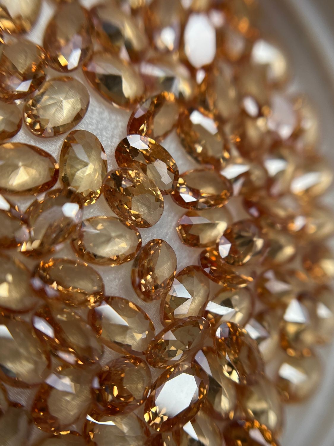 oval 4/6 mm D champagne  12 unit