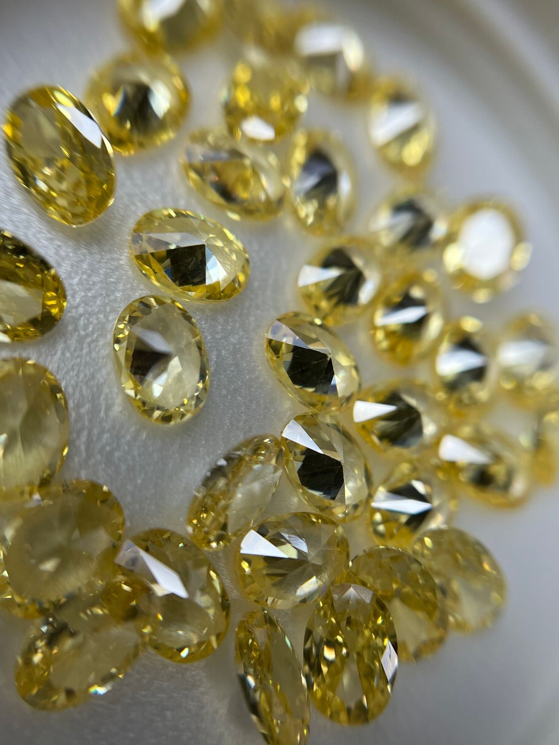 oval 5/7mm lemon  12 unit