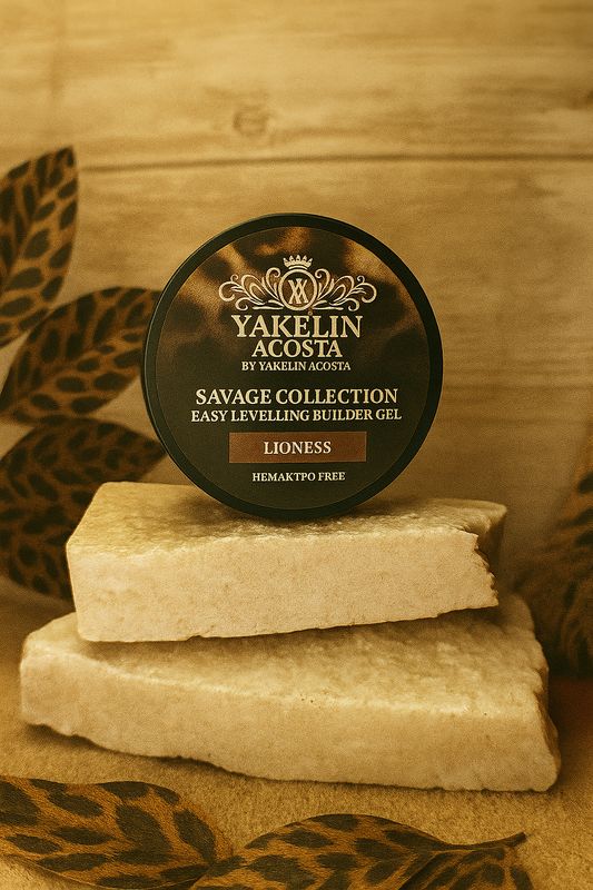 Lioness (SAVAGE  COLLECTION)