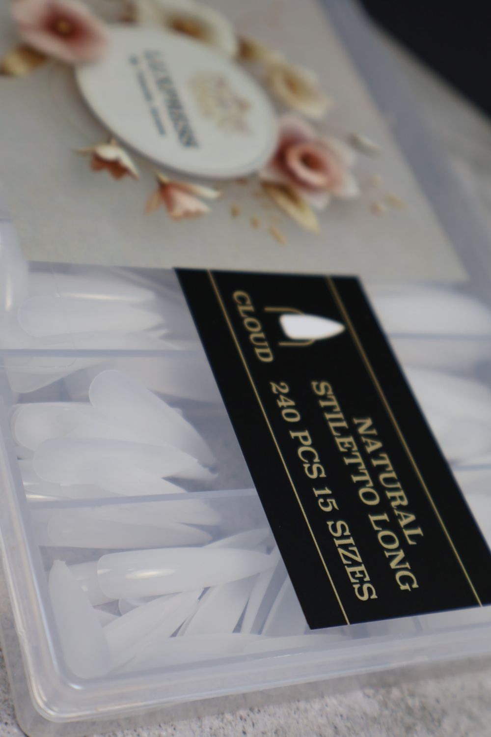 LUXPRESS  NATURAL STILETTO LONG  COLOR( CLOUD WHITE )  240 PCS 15 SIZES