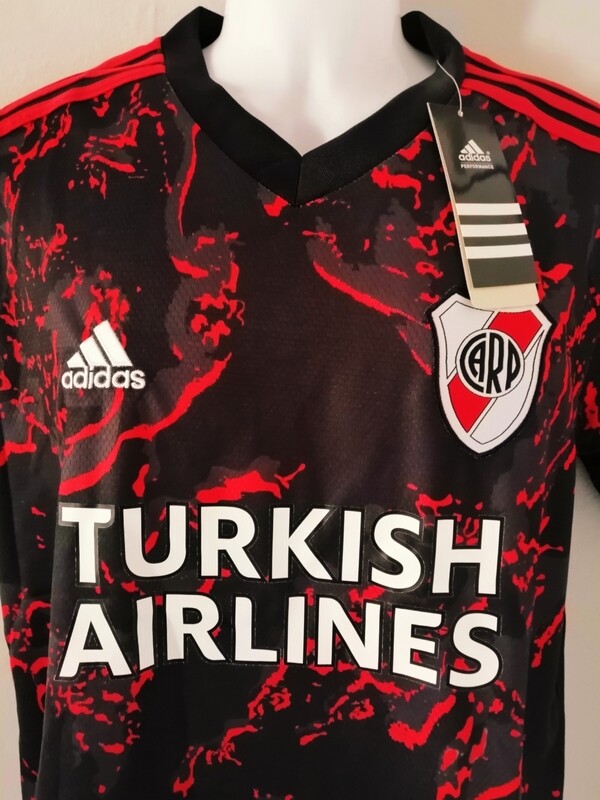 RIVER PLATE VISITA 21/22
