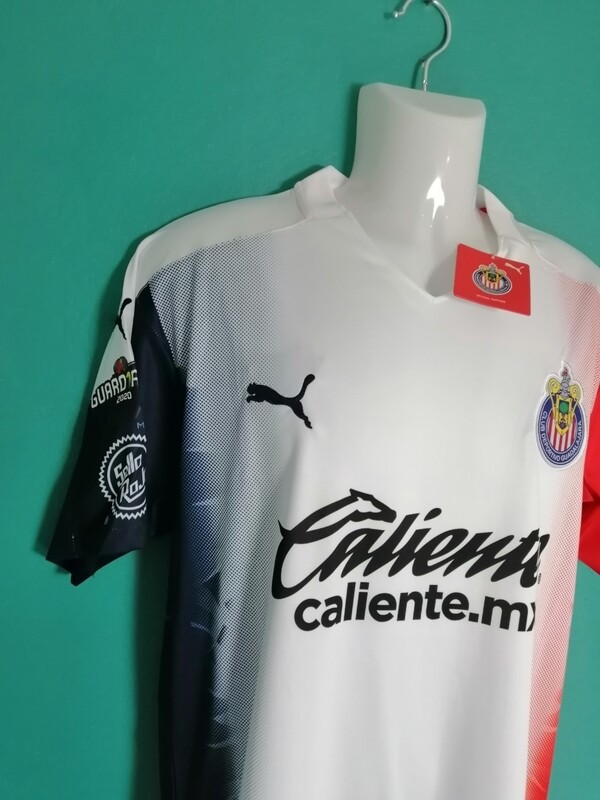CHIVAS VISITA 20/21