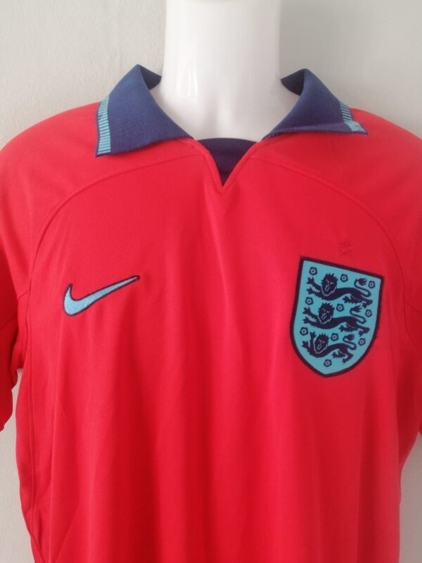 INGLATERRA VISITA 22/23