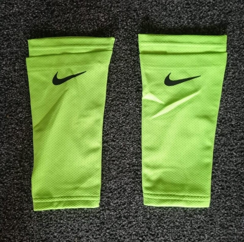 SUJETADOR VERDE SUJETADOR VERDE