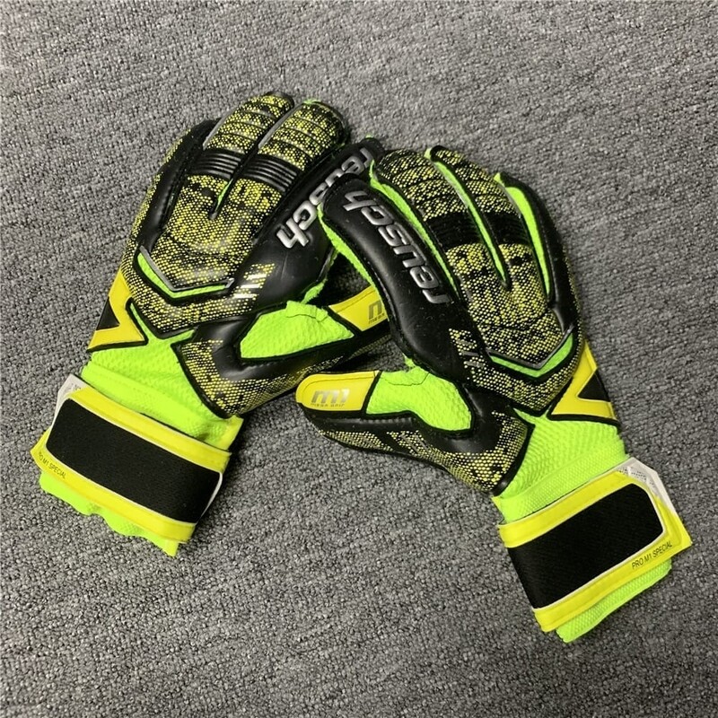 GUANTES REUSCH VERDES