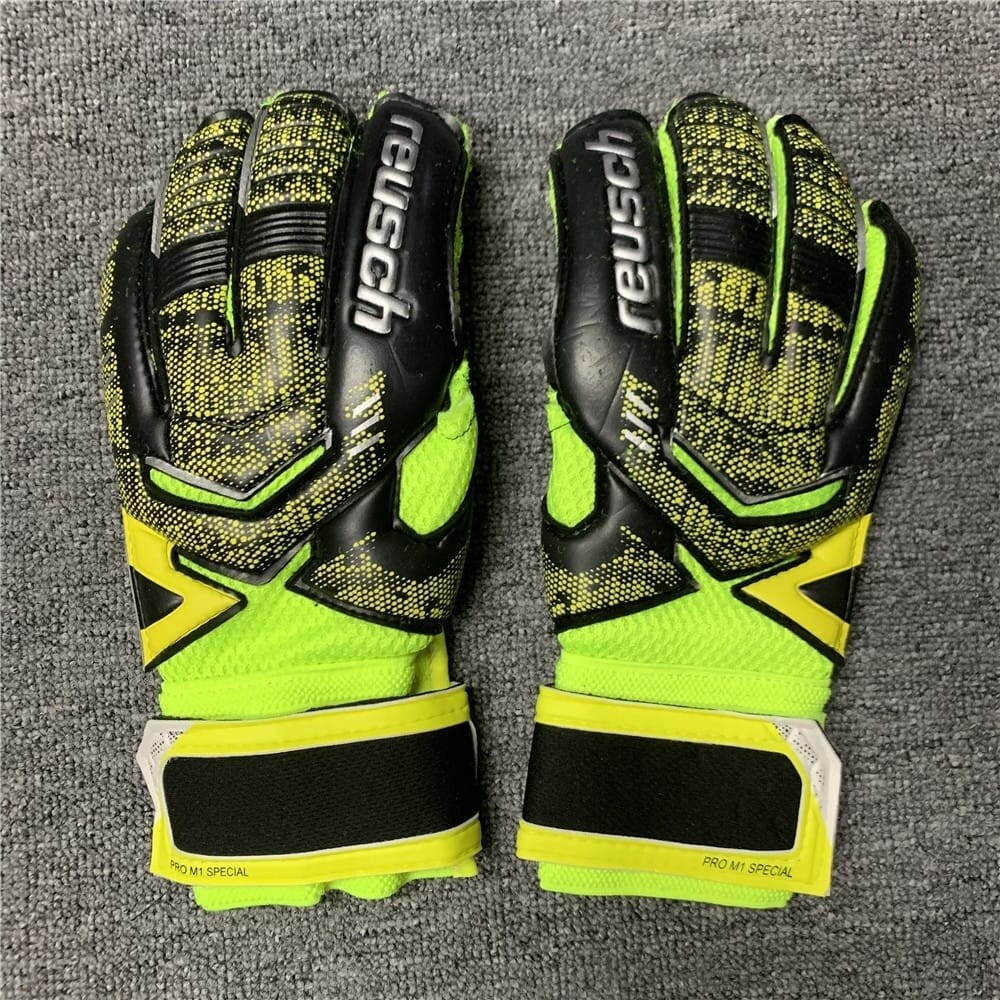 GUANTES REUSCH VERDES