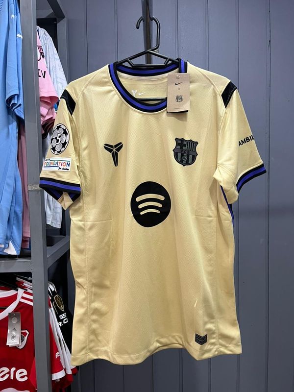 BARCELONA VISITA 25/26