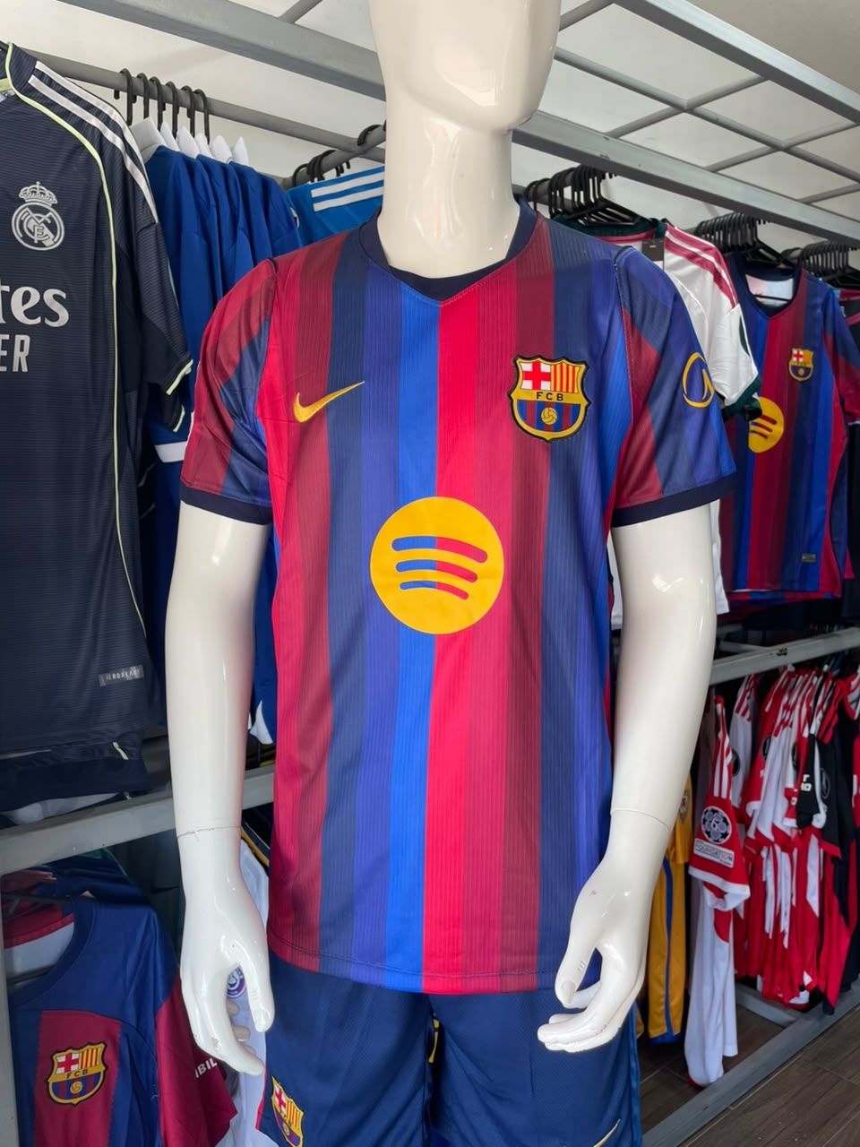 FC BARCELONA LOCAL 26/27 LOCAL