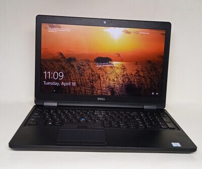 Dell Latitude e5580 Core i7-7820HQ - 2.8 GHz - Ram 8 ddr4 - SSD 256 - Nvidia GeForce 940MX 2GB GDDR5 - 15.6 FHD IPS