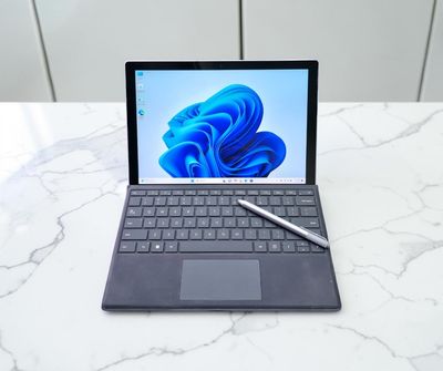 Microsoft Surface Pro 7 plus - Ci5-1135G7 - Ram 16 - SSD 256 - 12.3 " 2K Microsoft Surface Pro 7 plus - Ci5-1135G7 - Ram 16 - SSD 256 - 12.3 " 2K