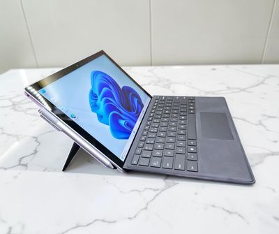 Microsoft Surface Pro 7 plus - Ci5-1135G7 - Ram 16 - SSD 256 - 12.3 " 2K
