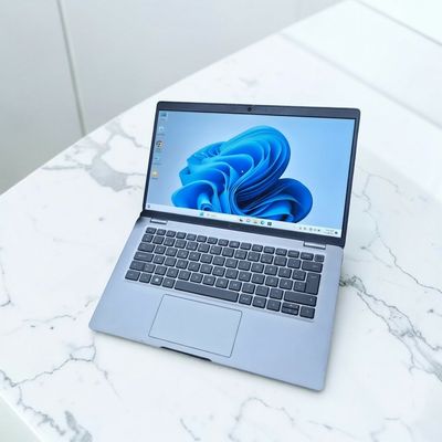 Dell Latitude 5420 Core i7-1185G7 - Ram 8 - SSD 256 - 14" Touch FHD