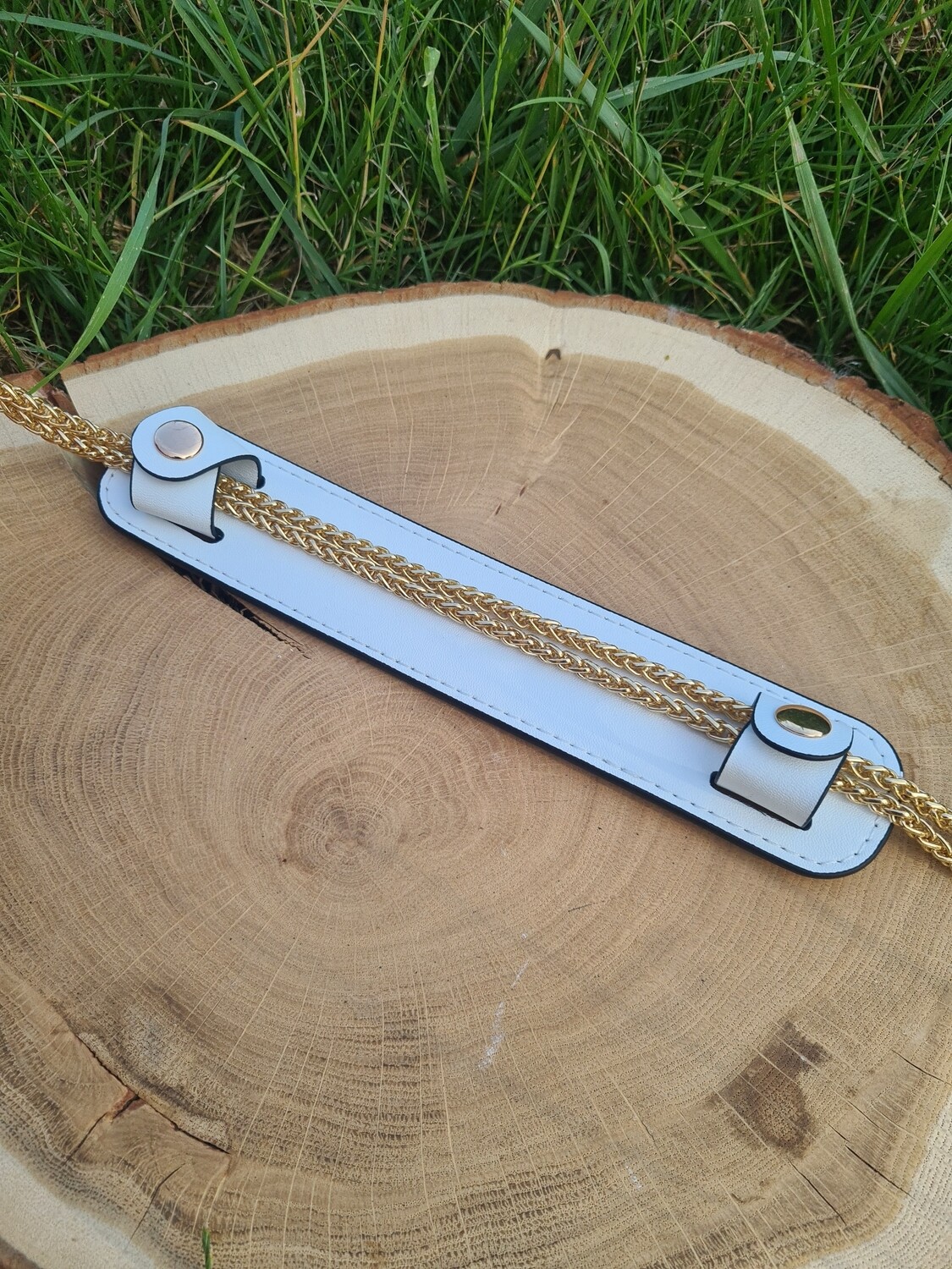 Bandeau de nez en lariat - Canada