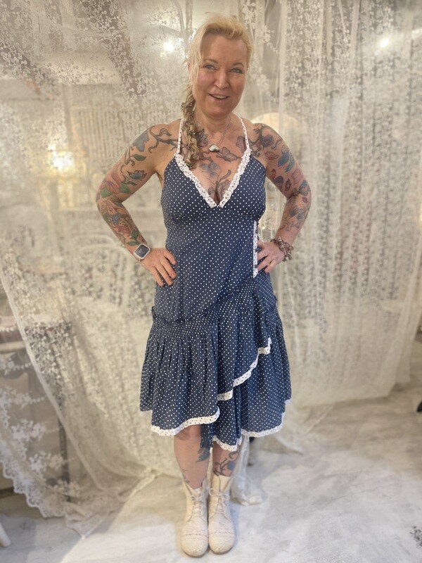 Rhum Raisin Kleid Mykonos 114 blau mit weißen Pünktchen