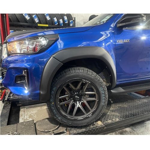 Fender Flare Smooth OEM TRD - Suitable for Toyota Hilux 2019-2020