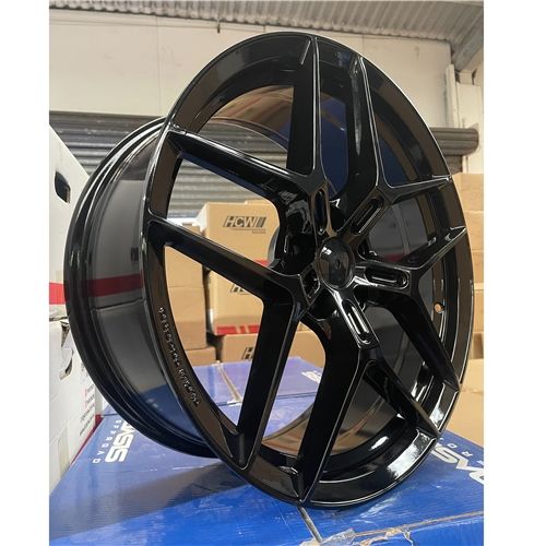 ZM406 20X8.5 5X120 ET35 CB72.6 – GLOSS BLACK