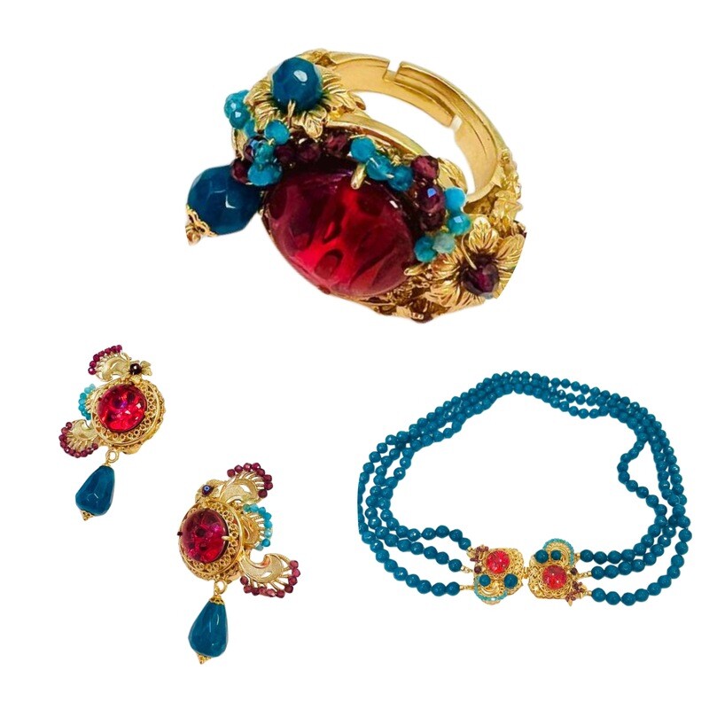 Jewelry set:  necklace, earrings and ring