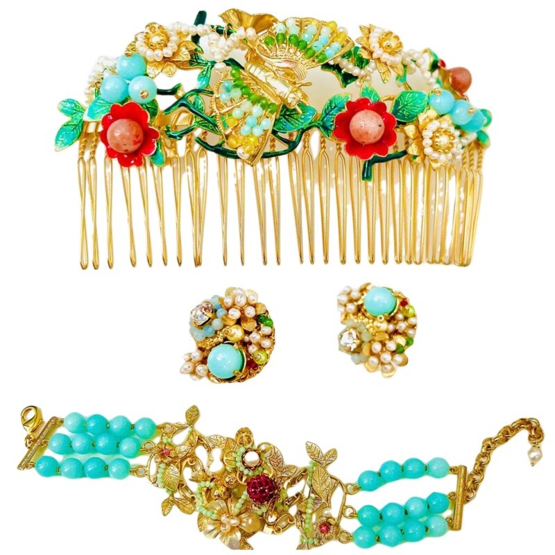 Jewelry set:   hair comb, bracelet and earrings