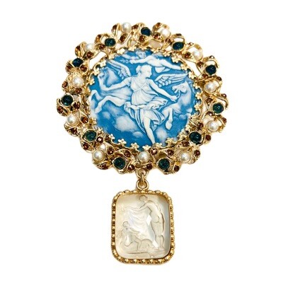 Men’s Jewelry: brooch-medallion