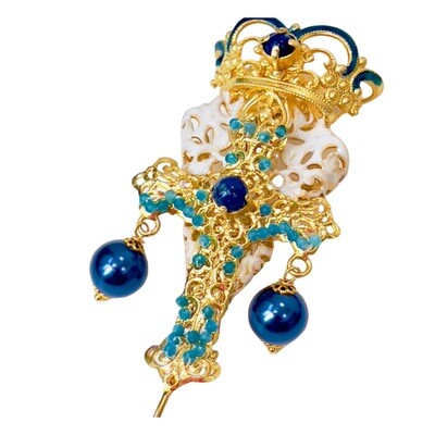 Men’s Jewelry:  lapel brooch