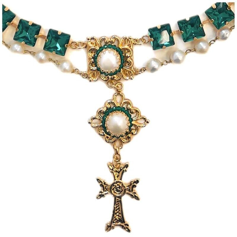 Men’s Jewelry :   necklace.