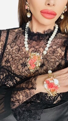 Jewelry set: necklace, bracelet and earrings Jewelry set: necklace, bracelet and earrings