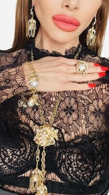 Jewelry set: necklace, bracelet, earrings and ring