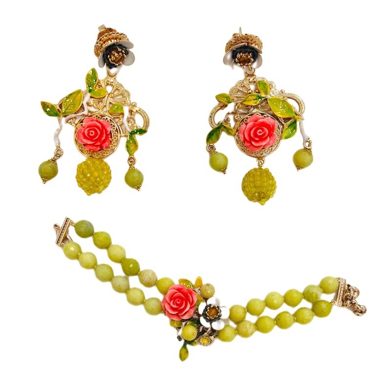 Jewelry set: bracelet and earrings.