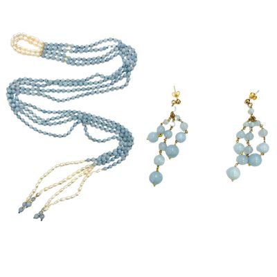 Jewelry set : necklace and earrings